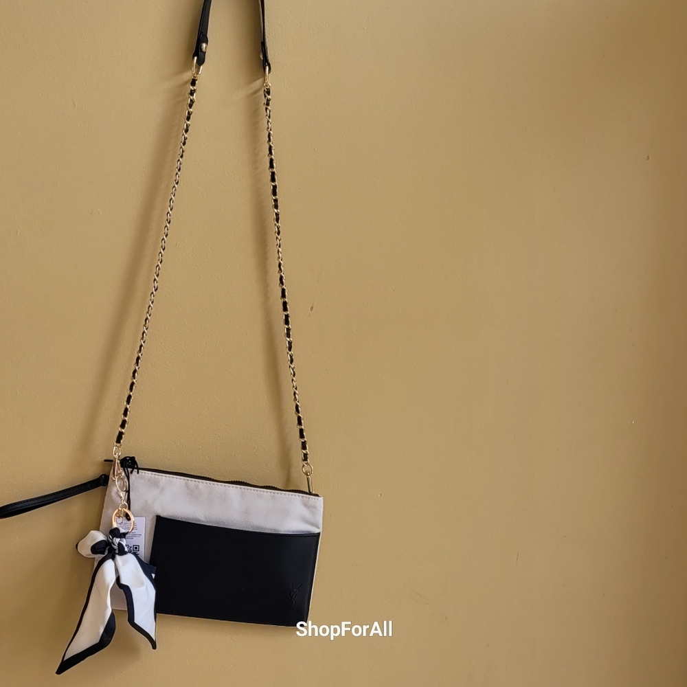 🥳🥳Host pick 💥💥🥳🥳Yves Saint Lauren pouch converted in to shoulder bag - Picture 12 of 16